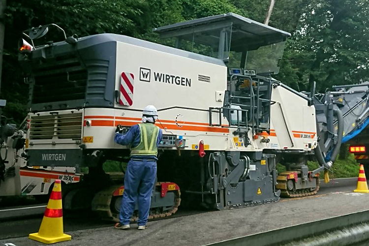 大型路面切削機 w200hi